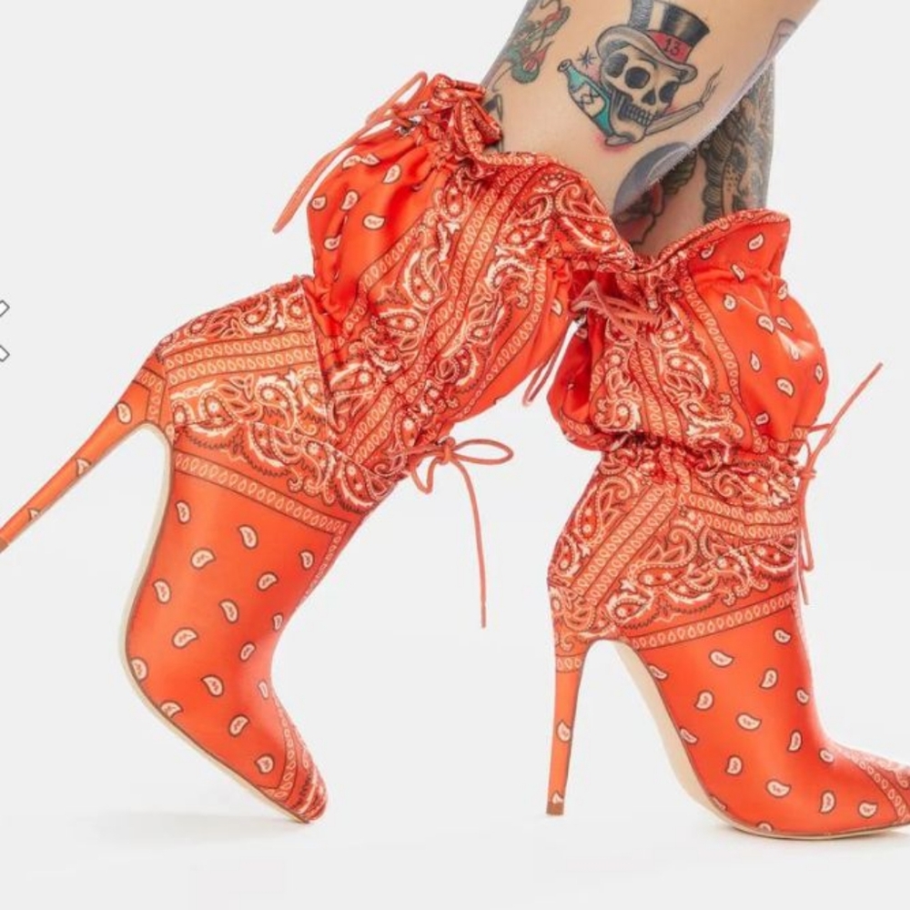 Bandana Puffer Booties